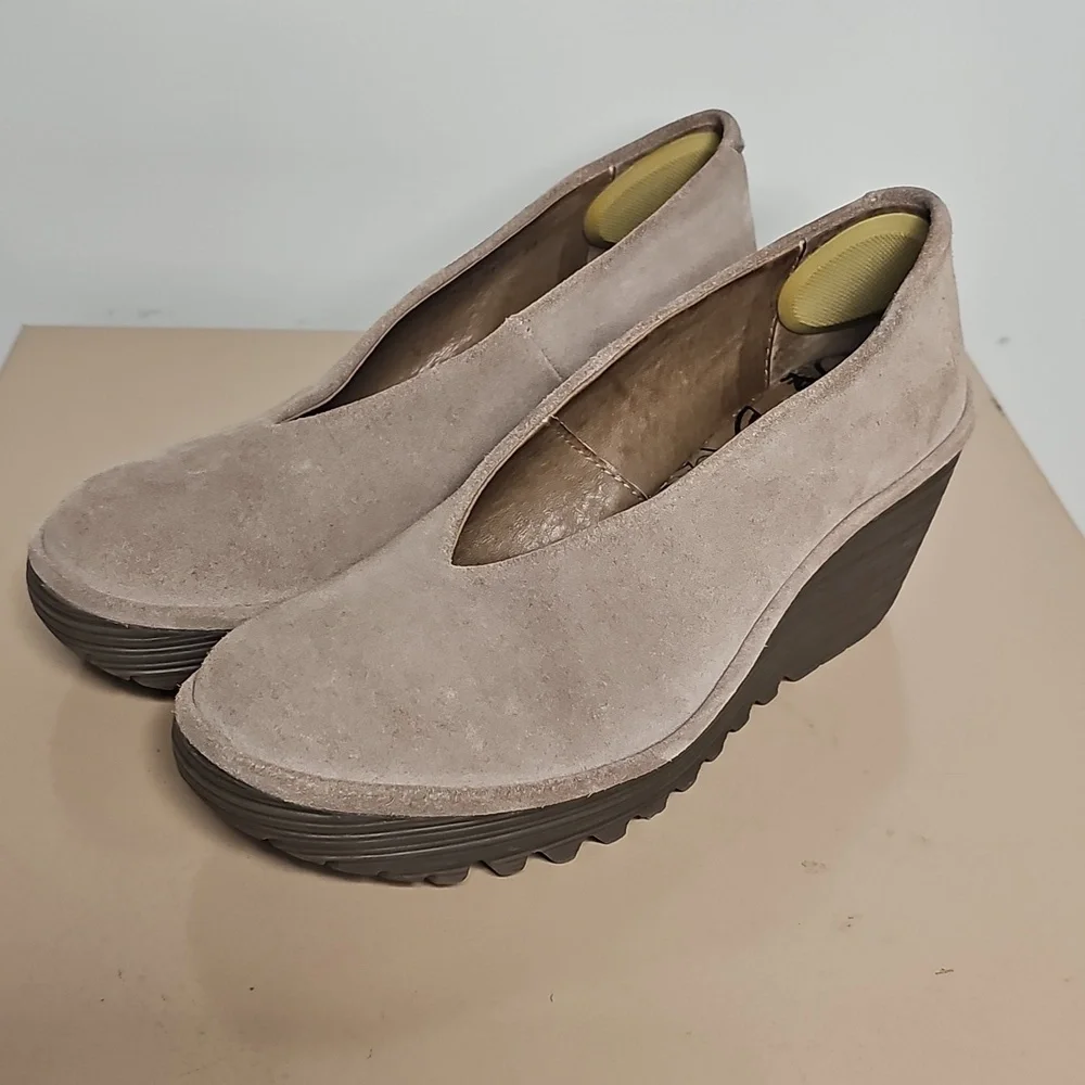 Fly London Yaz Grey Suede Wedge Heels Size 7.5/38 - Picture 2 of 11